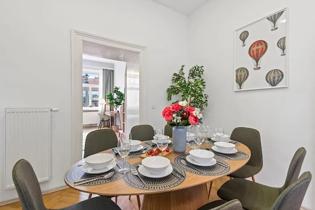 Stylish & Modern Viennese Apartment Austria